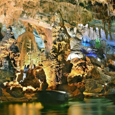Thien Canh Son Cave